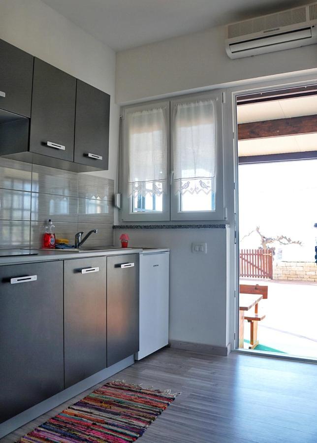 Apartmani Vesna Zambratija  Extérieur photo