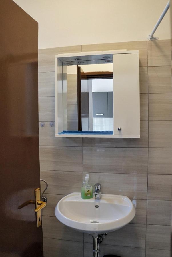 Apartmani Vesna Zambratija  Extérieur photo