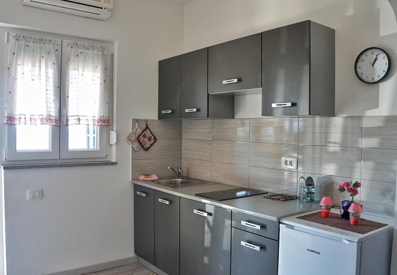 Apartmani Vesna Zambratija  Extérieur photo