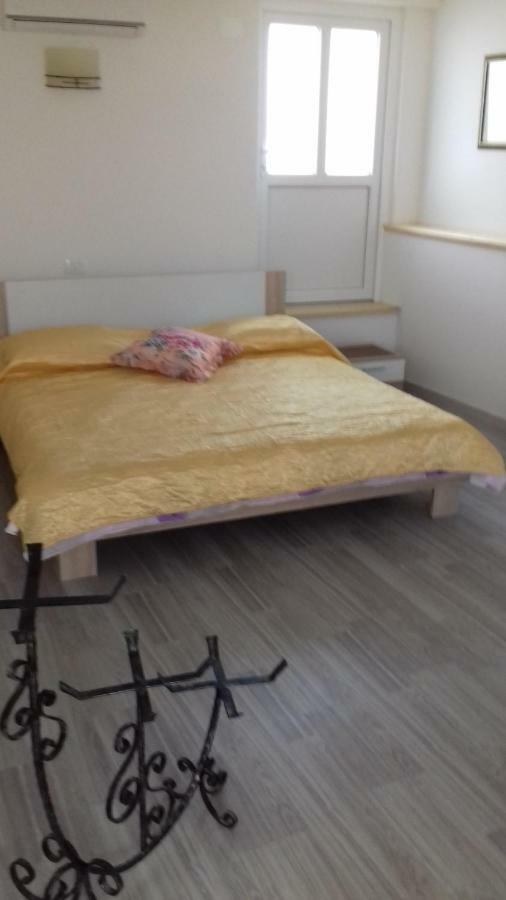 Apartmani Vesna Zambratija  Extérieur photo